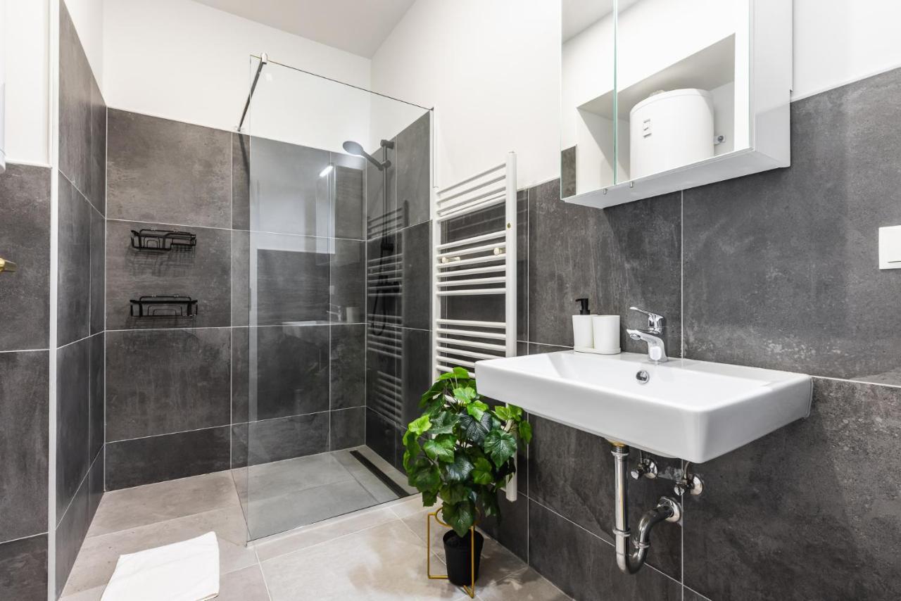 Classy And Elegant Apartments In A Calm Area Wenen Buitenkant foto
